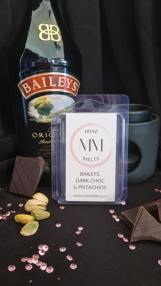 Baileys, Dark Choc & Pistachios